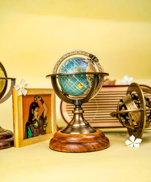 Astra_6.1_Armillary_Globe_On_Wooden_Base